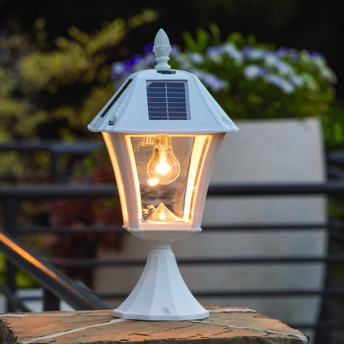White Outdoor Solar Post Light with 3 Mounting Options I3298